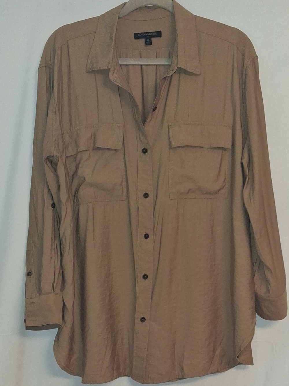 Banana Republic Women’s Tan Button-Up Shirt Medium